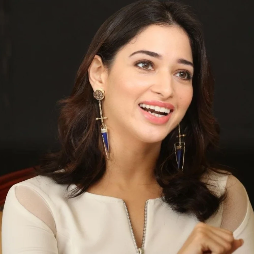 Tamannaah Bhatia Inaugurates H&M Mall of India’s all new-avatar — It’s a Stylish Comeback